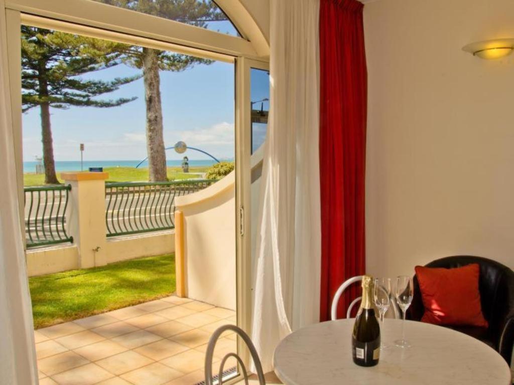 Beachfront Motel Napier Dış mekan fotoğraf