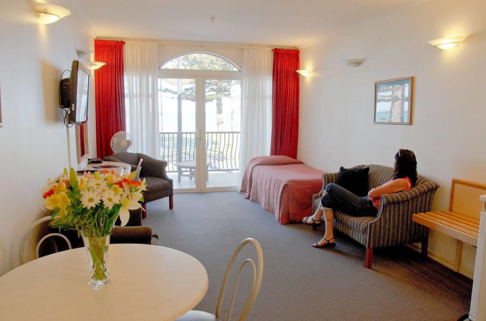 Beachfront Motel Napier Dış mekan fotoğraf